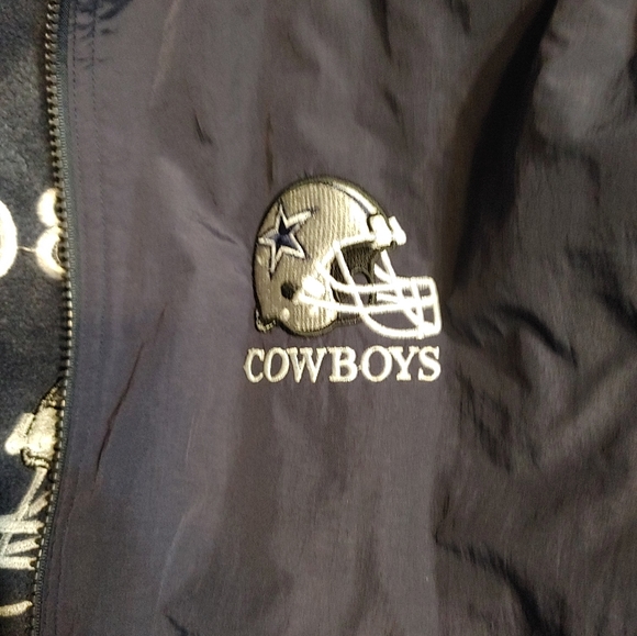 Dallas Cowboys Hooded Rain Jacket Bad Zipper - Picture 2 of 5